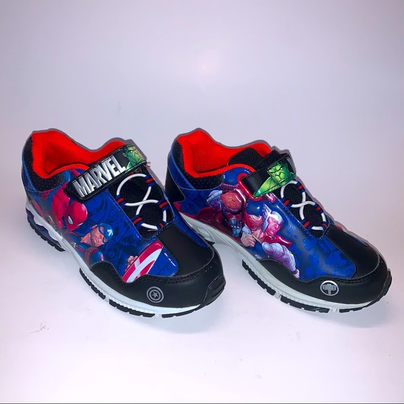 Marvel Other - Marvel Avengers Boy’s Sneakers Shoes Size 3 NEW